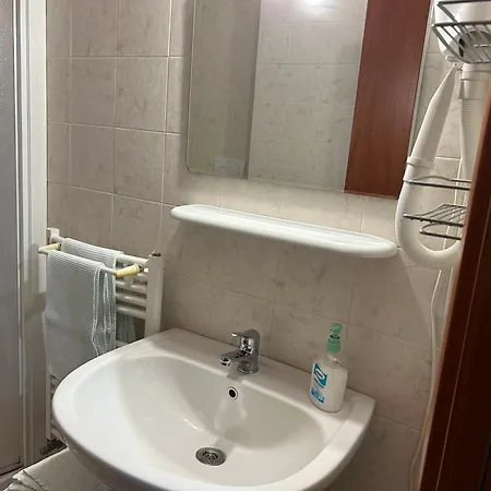 特雷莎别墅住宿加早餐酒店 3* 莱切