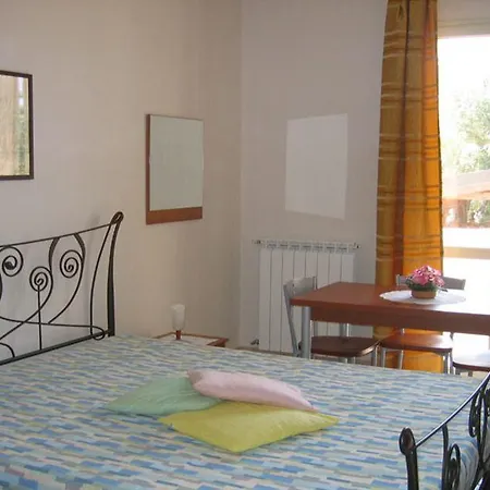 特雷莎别墅住宿加早餐酒店 3*